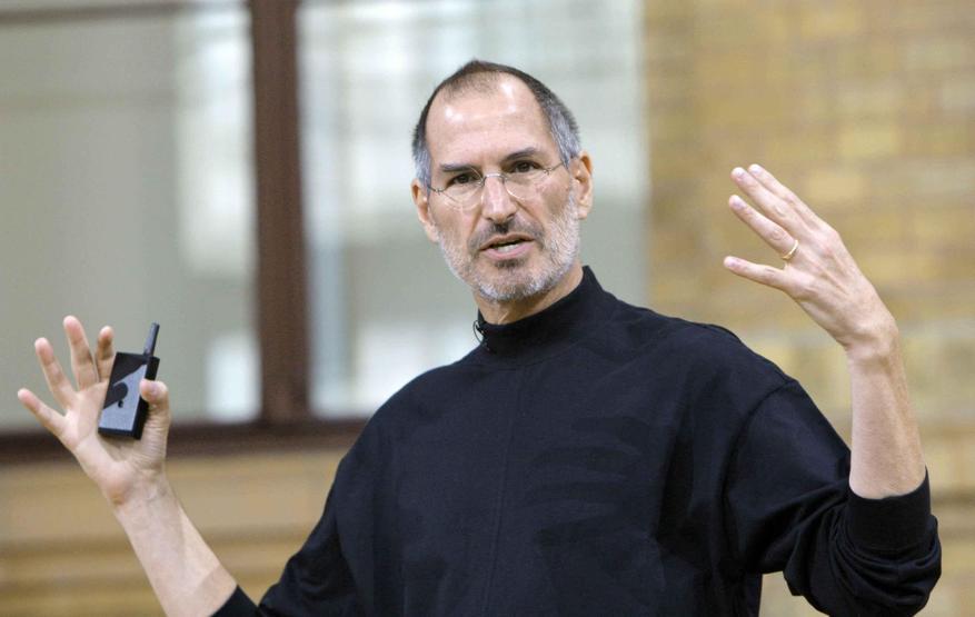 Steve Jobs’ın Şaşırtıcı Alışkanlığı Ayaklarını Klozete Sokuyordu… İşte Bu Tuhaf Ritüelin Arkasındaki Gerçek