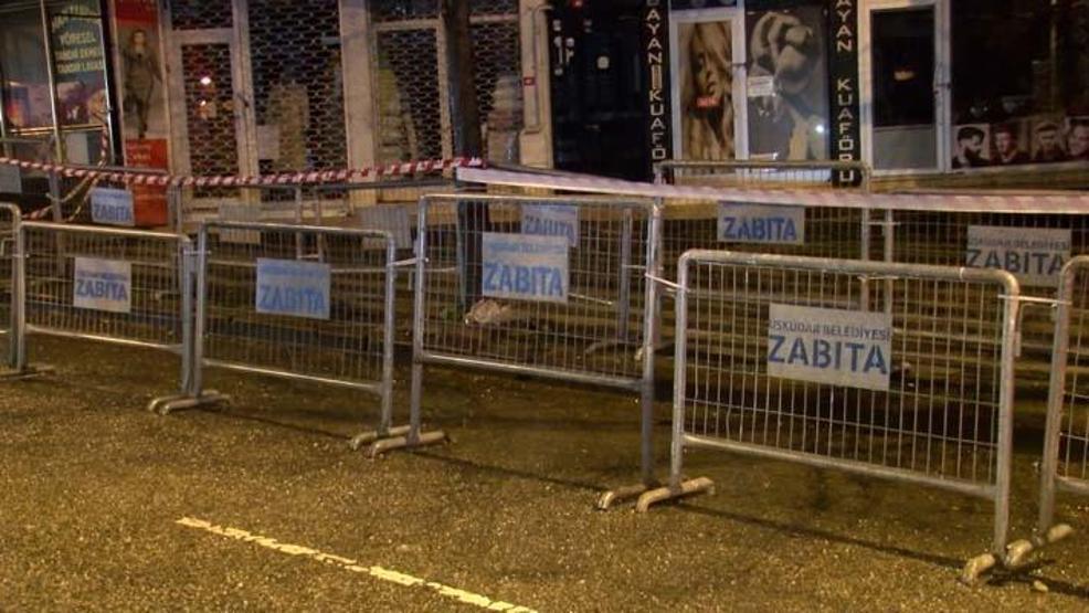 Üsküdarda istinat duvarı kaydı; 4er katlı 2 bina boşaltıldı