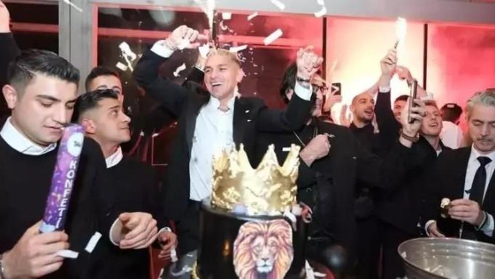 Lucas Torreiranın Mertens ile verdiği poz gündemde Mertens’in eşinden olay cevap