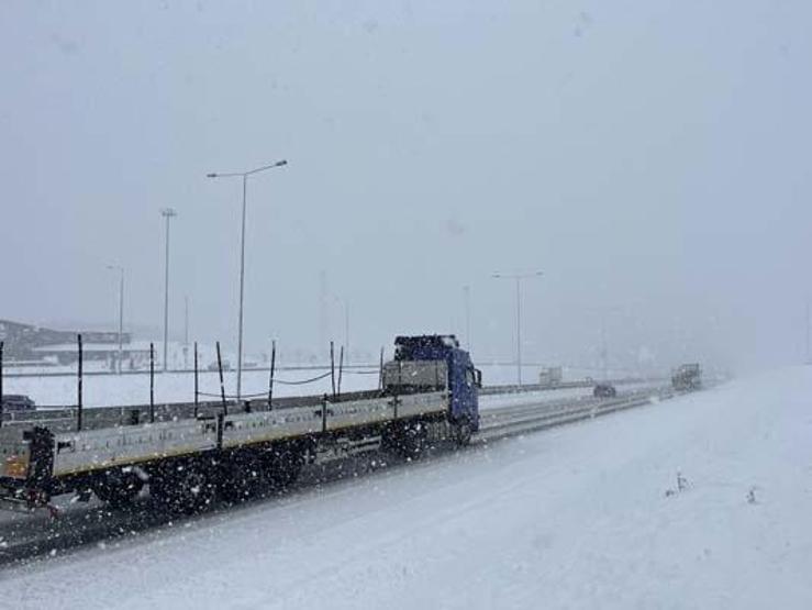 Kuzey Marmara Otoyolunda Kar ve Sis