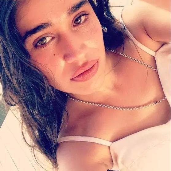 Meltem Miraloğlunun hayat hikayesi duygulandırdı