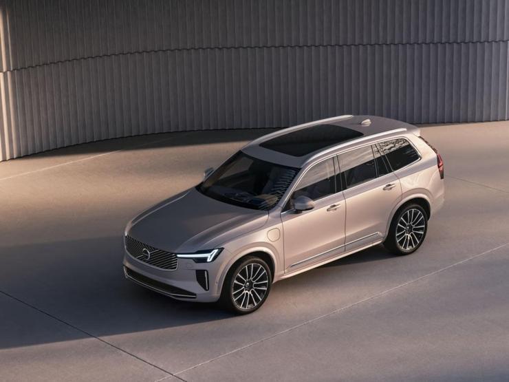 Yeni Volvo XC90 Türkiyede satışta İşte fiyatı ve özellikleri...