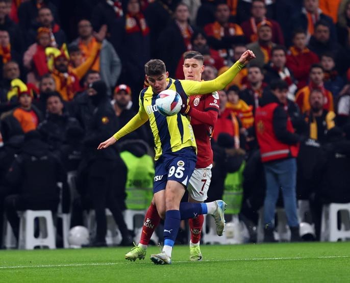 Fenerbahçe, yeni yıldızının maaşına 10 kat zam yapacak Avrupanın gözdesi...