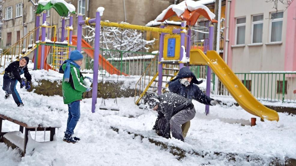 SON DAKİKA... Eğitime kar engeli: 26 Şubat 2025 Çarşamba günü okulların tatil edildiği iller