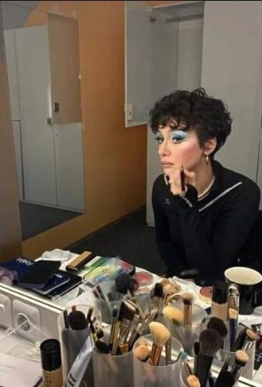 Yeni imajı olay olmuştu Birce Akalay pozlarını peş peşe paylaştı