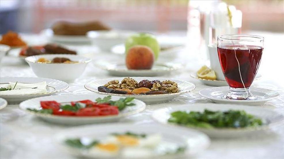 Dr. Ümit Aktaş sağlıklı oruç için beslenme reçetesi verdi