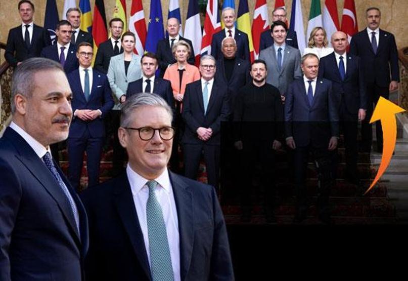 Bu fotoğraf Atinayı karıştırdı: Londradaki zirveye yönelik Yunanistanda tartışma başladı