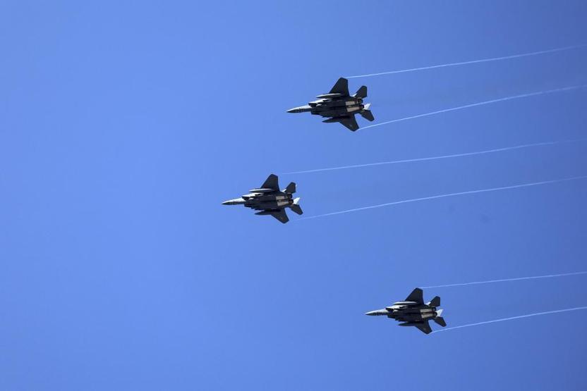 Güney Korede tatbikat esnasında büyük hata: Savaş uçakları yanlışlıkla köyü bombaladı