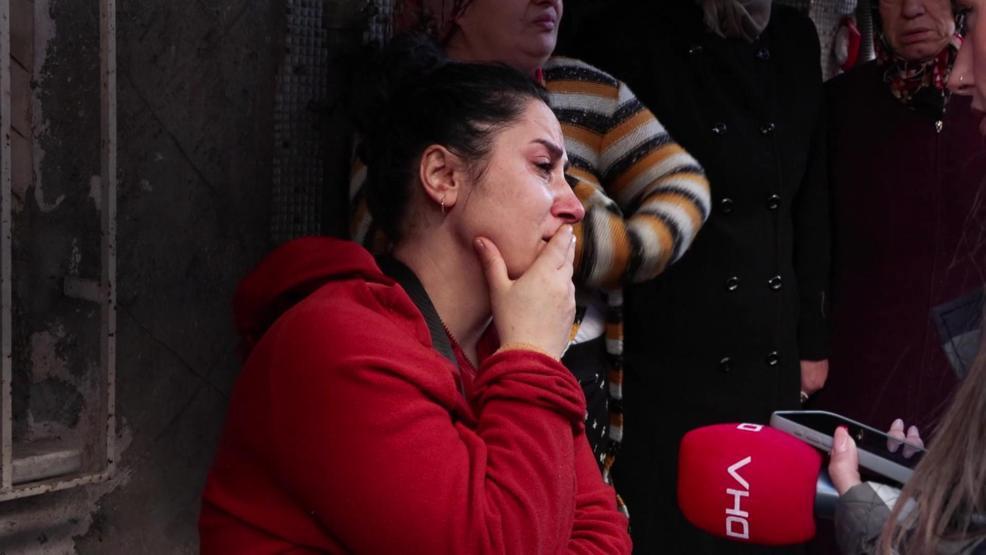 Bağcılarda 4 katlı binada yangın: 1 ölü