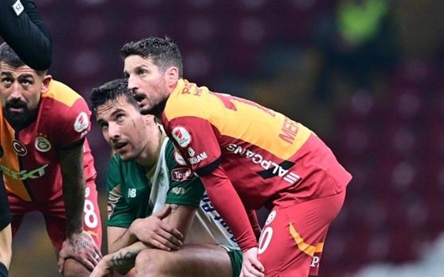 Galatasarayda Mertens neden kayıplarda Okan Burukun oynatmama sebebi ortaya çıktı...