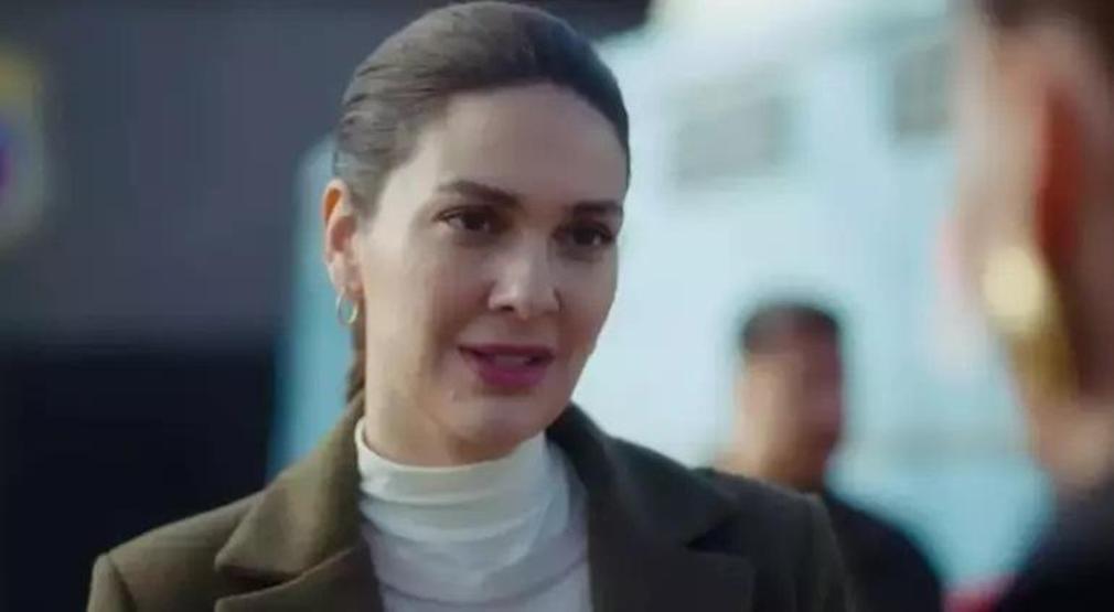 Annem Ankarada Ayça sinirlendi: Sizi tanıdığım güne lanet olsun