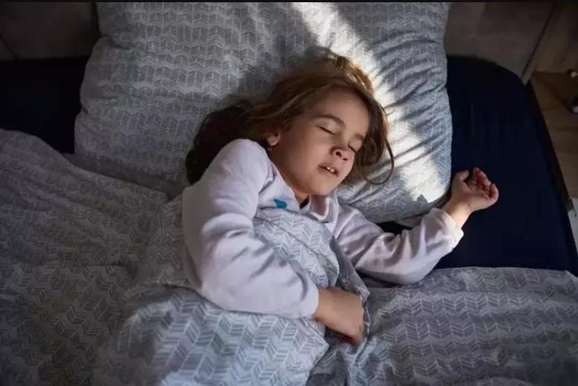Çocuklarda yetersiz uyku aile ve akran ilişkilerini olumsuz etkileyebilir