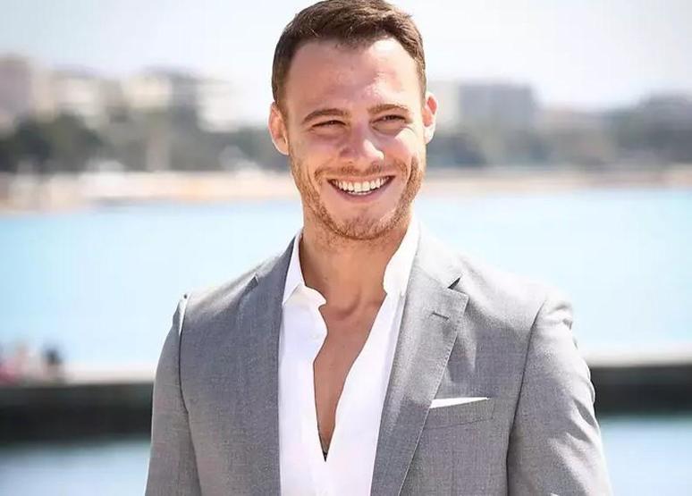 Kerem Bürsin’den Şaşırtıcı Değişim Yeni İmajıyla Görenleri Hayrete Düşürdü