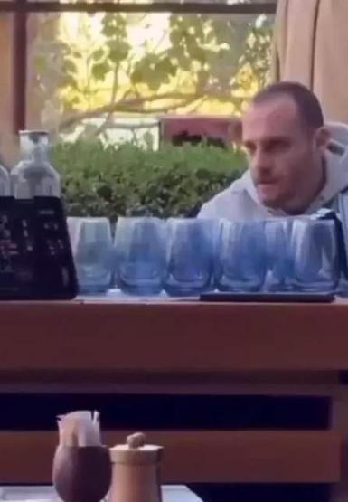 Kerem Bürsin’den Şaşırtıcı Değişim Yeni İmajıyla Görenleri Hayrete Düşürdü