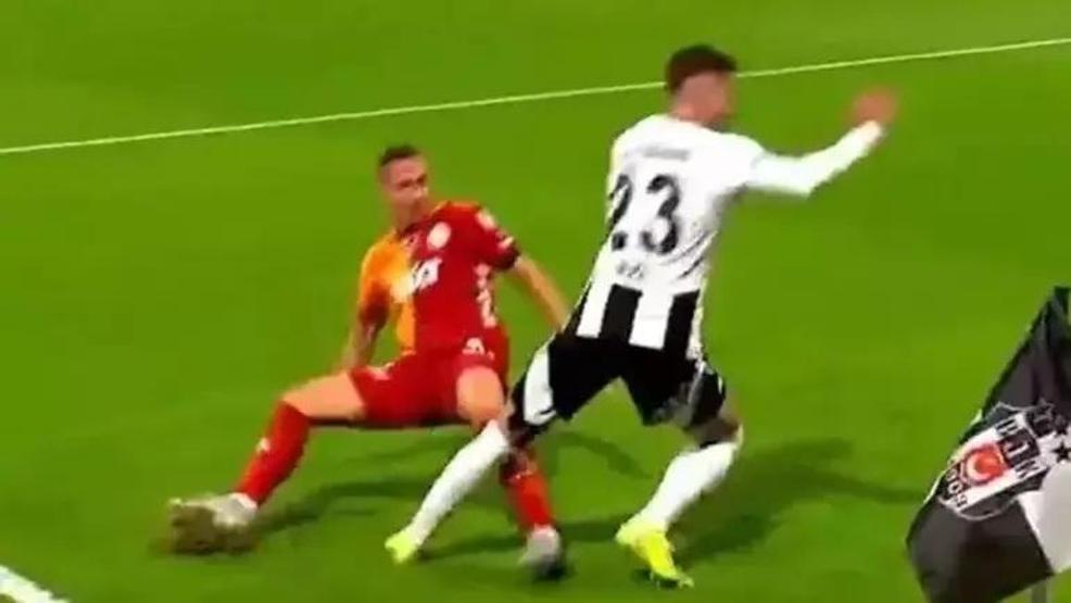 Beşiktaş - Galatasaray derbisinin hakem yorumları | Kırmızı kart kararı doğru mu Davinson Sanchezin pozisyonu penaltı mı