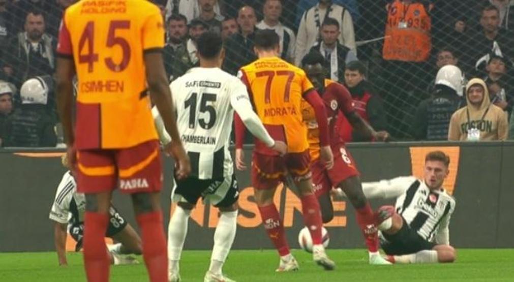 Beşiktaş - Galatasaray derbisinin hakem yorumları | Kırmızı kart kararı doğru mu Davinson Sanchezin pozisyonu penaltı mı
