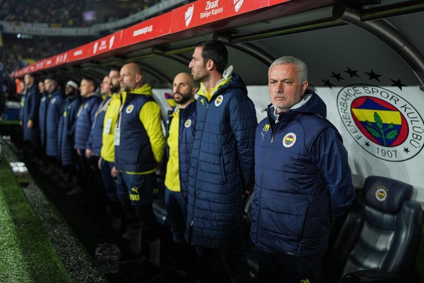 Fenerbahçede koltuğu sallanan Mourinho için Brezilya dedikodusu