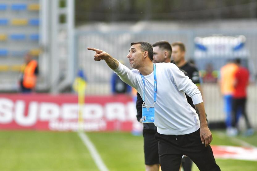 Mehmet Topal, Romanya kariyerinde fark yaratmaya devam ediyor