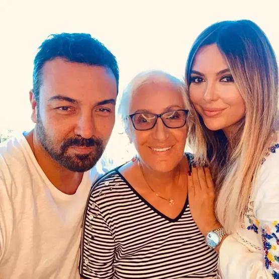 Annesi yoğun bakıma kaldırılmıştı Aslı Hünelden duygusal paylaşım: Hadi annem ne olur iyi ol