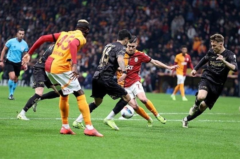 Trabzonspor 0 - 2 Galatasaray maç sonucu | Galatasaray, deplasmanda Trabzonsporu mağlup etti