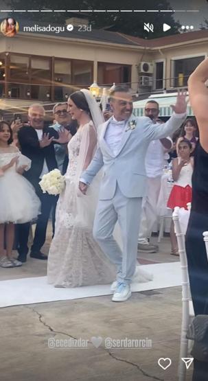 Yasak Elmanın Feyzasıydı Ece Dizdar ve Serdar Orçin evlendi GELİNLİĞİYLE GÖZ KAMAŞTIRDI