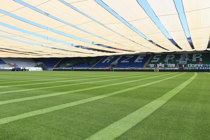 Çaykur Rizespor stadının çimlerine branda önlemi