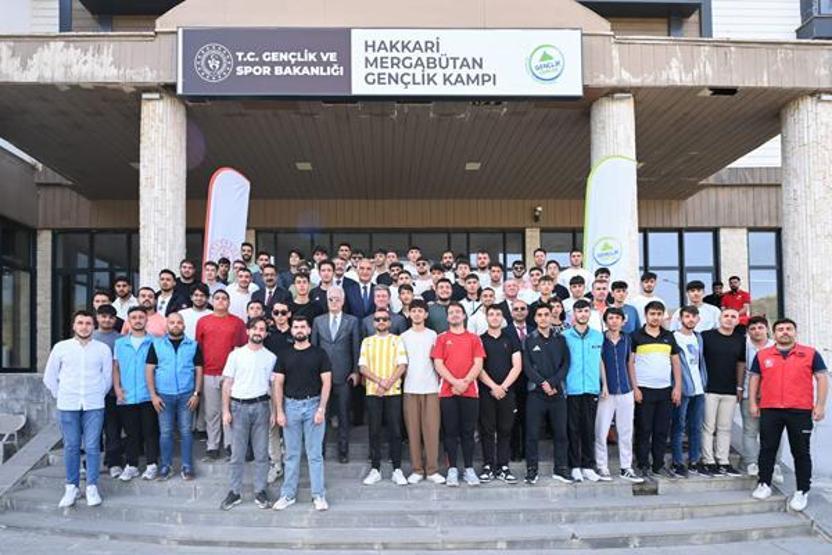 Kültür ve Turizm Bakanı Ersoy, Hakkaride incelemelerde bulundu