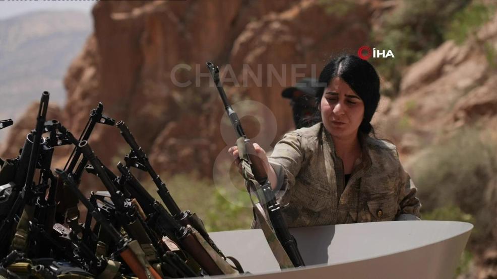 İşte kare kare o an: PKK silahları böyle yaktı