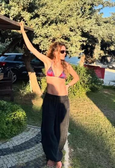 Sinem Kobal ve Kenan İmirzalıoğlu Düşman Çatlattı
