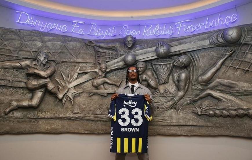 Archie Brown: Başka takımlardan da ilgi vardı ama Fenerbahçeyi tercih ettim