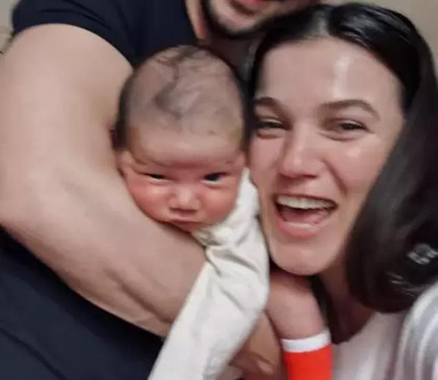 Kaan Yıldırım ve Pınar Deniz Çiftinin Oğulları Fikret Hakan Denizle Tanıştı
