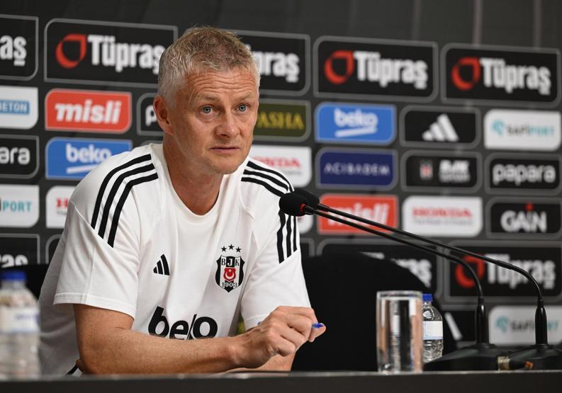 Avrupada mağlup olan Beşiktaşta teknik direktör Solskjaere eleştiri: Doğru isim mi