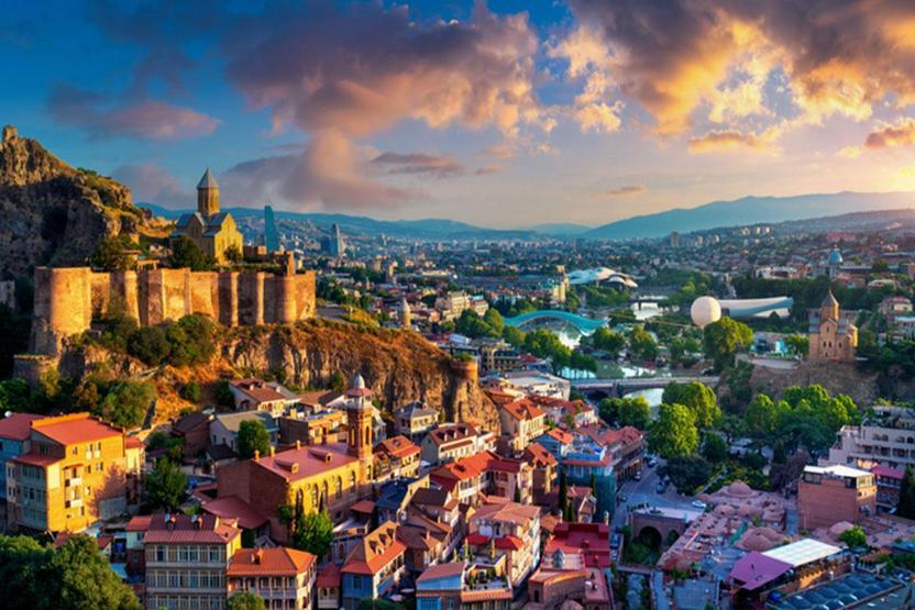 Gürcistan Gezi Rehberi: Tiflis’ten Batum’a Ne, Nerede Yenir Konaklama Seçenekleri Nelerdir