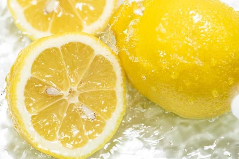 BÖBREK TAŞININ BİR NUMARALI DÜŞMANI Günde 1 Adet Suyun İçine Ekleyip İçin... Demli Çay Tiryakilerine de Önemli Uyarı