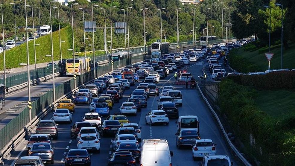 İstanbulun trafik çilesine yeni çözüm Otobüs öncelikli yol nasıl uygulanacak