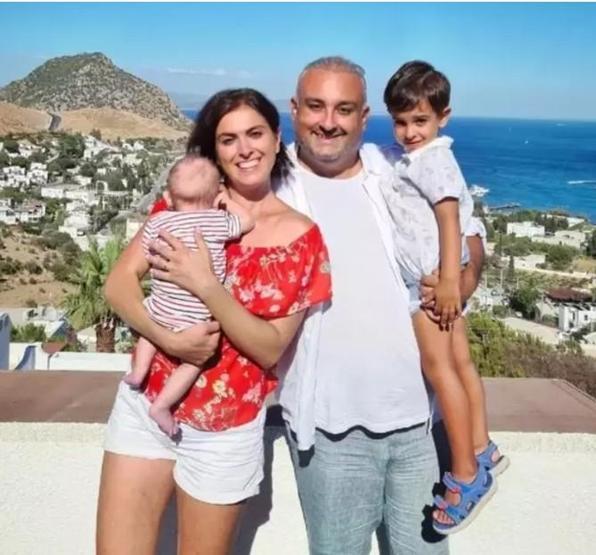 Rüştü Onur Atillanın, Boşandığı Eşine Döndüğünü İddia Edilmişti İşte ilk açıklama