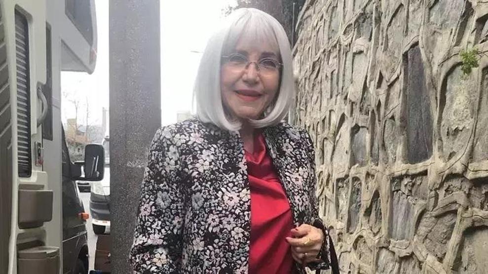 KANSERLE SAVAŞIYOR Sihirli Annemin Perihanı Gül Onata destek mesajları yağdı: Dualarımız sizinle