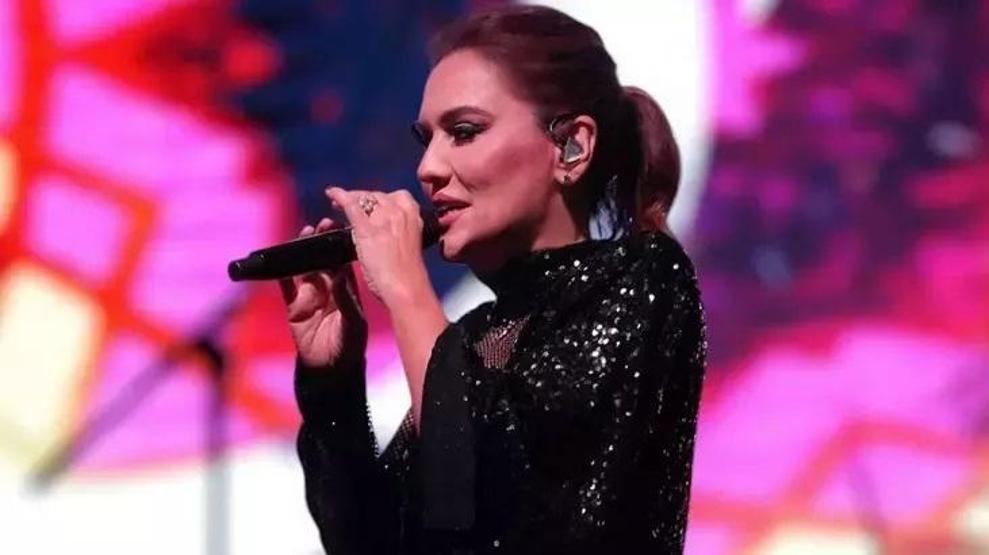 Eski dansçısının maaş ve sigorta iddiası çok konuşulmuştu Demet Akalının avukatından açıklama: ‘KESİN BİR HÜKÜM BULUNMAMAKTA’