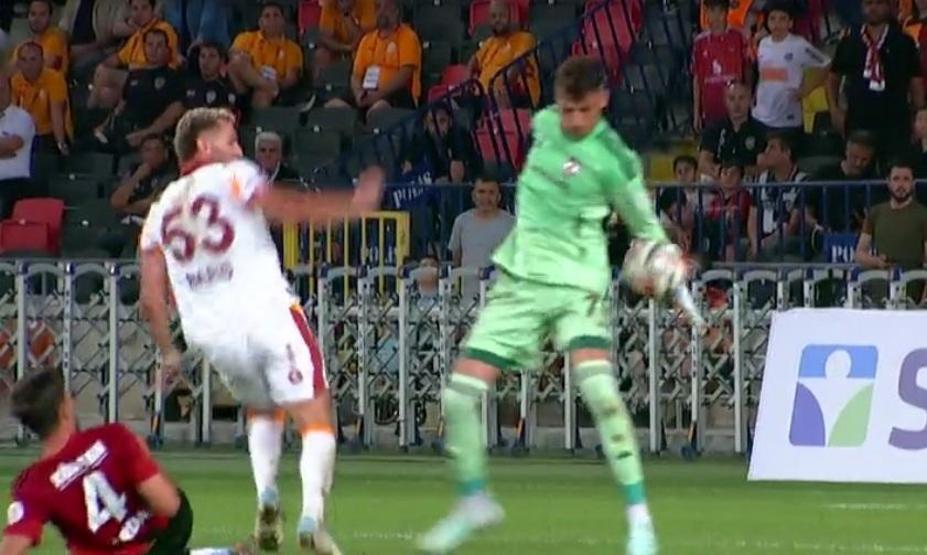 Gaziantep FK - Galatasaray maçının tartışmalı pozisyonları incelendi Penaltı kararı doğru mu
