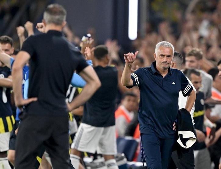 Jose Mourinhodan flaş sözler: Ekonomik gücü olmayan bir kulüpteyim