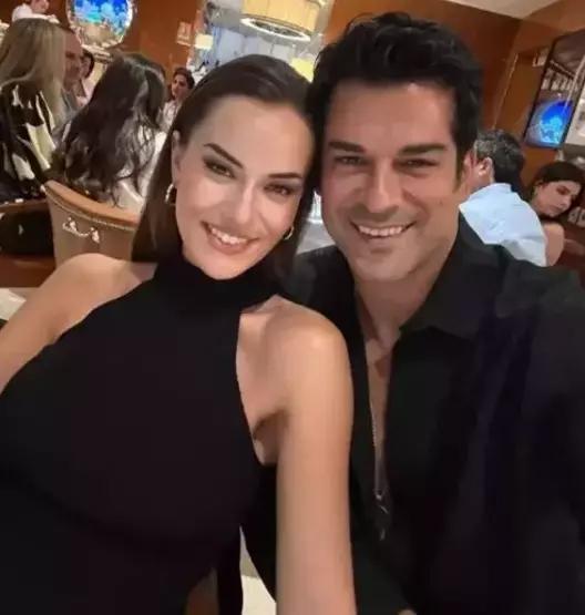 Boşanacakları İddia Edilmişti Fahriye Evcen ve Burak Özçivitten Düşman Çatlatan Paylaşım