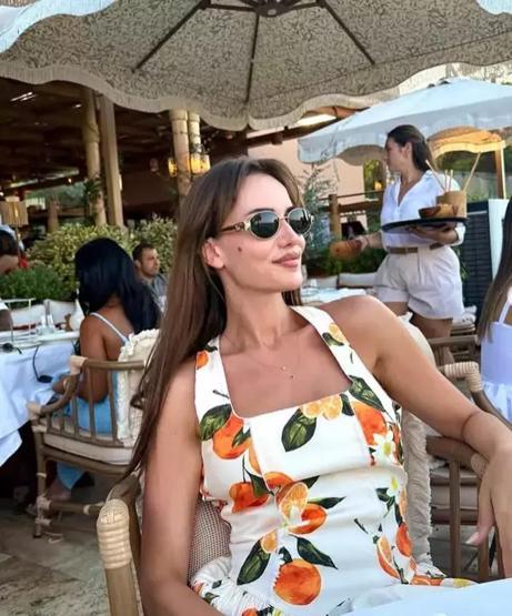 Boşanacakları İddia Edilmişti Fahriye Evcen ve Burak Özçivitten Düşman Çatlatan Paylaşım