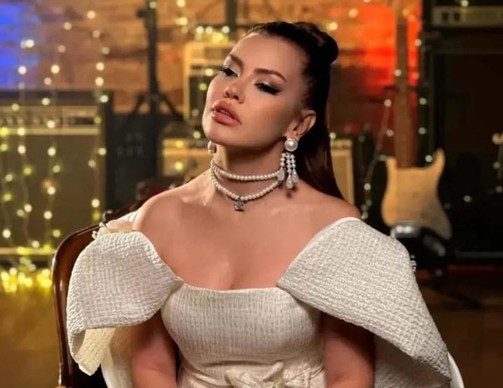 Beyninde Kitle Tespit Edilmişti Şarkıcı Lara Sonuçları Sosyal Medyadan Açıkladı... İşte Son Sağlık Durumu
