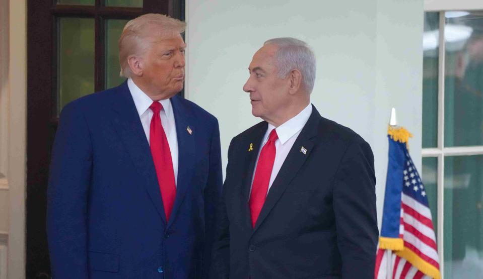 Trump: İsrail, Katara tekrar saldırmayacak