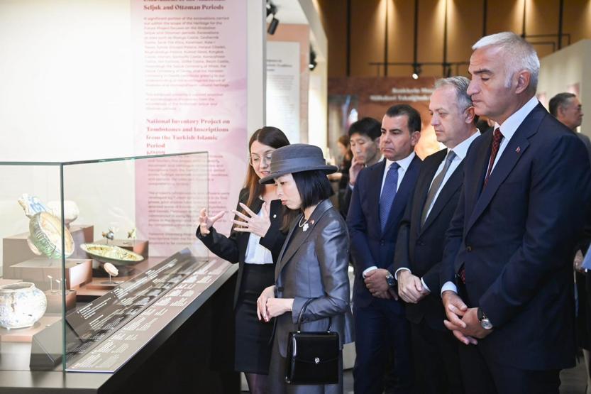 Japon Prenses’in tırnağındaki Türk bayrağı: Kültürel dostluğun ince detayı