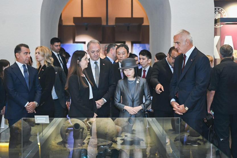 Japon Prenses’in tırnağındaki Türk bayrağı: Kültürel dostluğun ince detayı