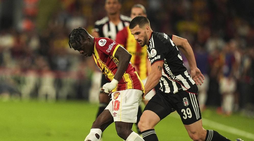 Nihat Kahveciden Beşiktaşın yıldızına sert eleştiri: Top oynamayı unutmuş