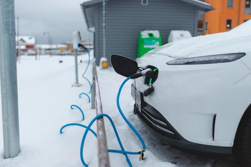 Türkiyede elektrikli otomobil satışları rekor kırdı Zirvede kıyasıya yarış...