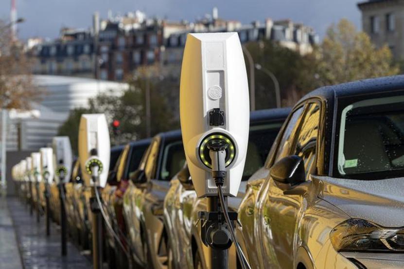 Türkiyede elektrikli otomobil satışları rekor kırdı Zirvede kıyasıya yarış...