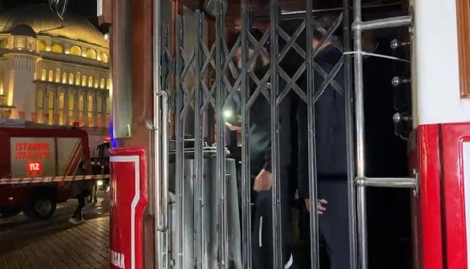 Taksim’de tramvayda korkutan yangın